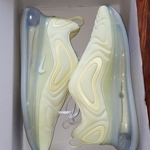 Air Max 720 SE